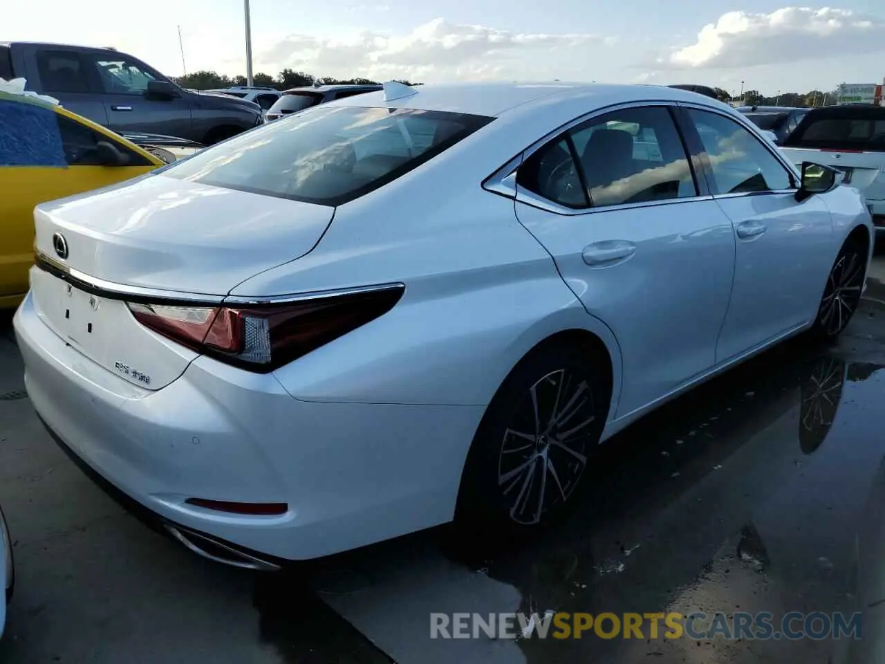 3 Photograph of a damaged car 58ADZ1B19NU138515 LEXUS ES350 2022