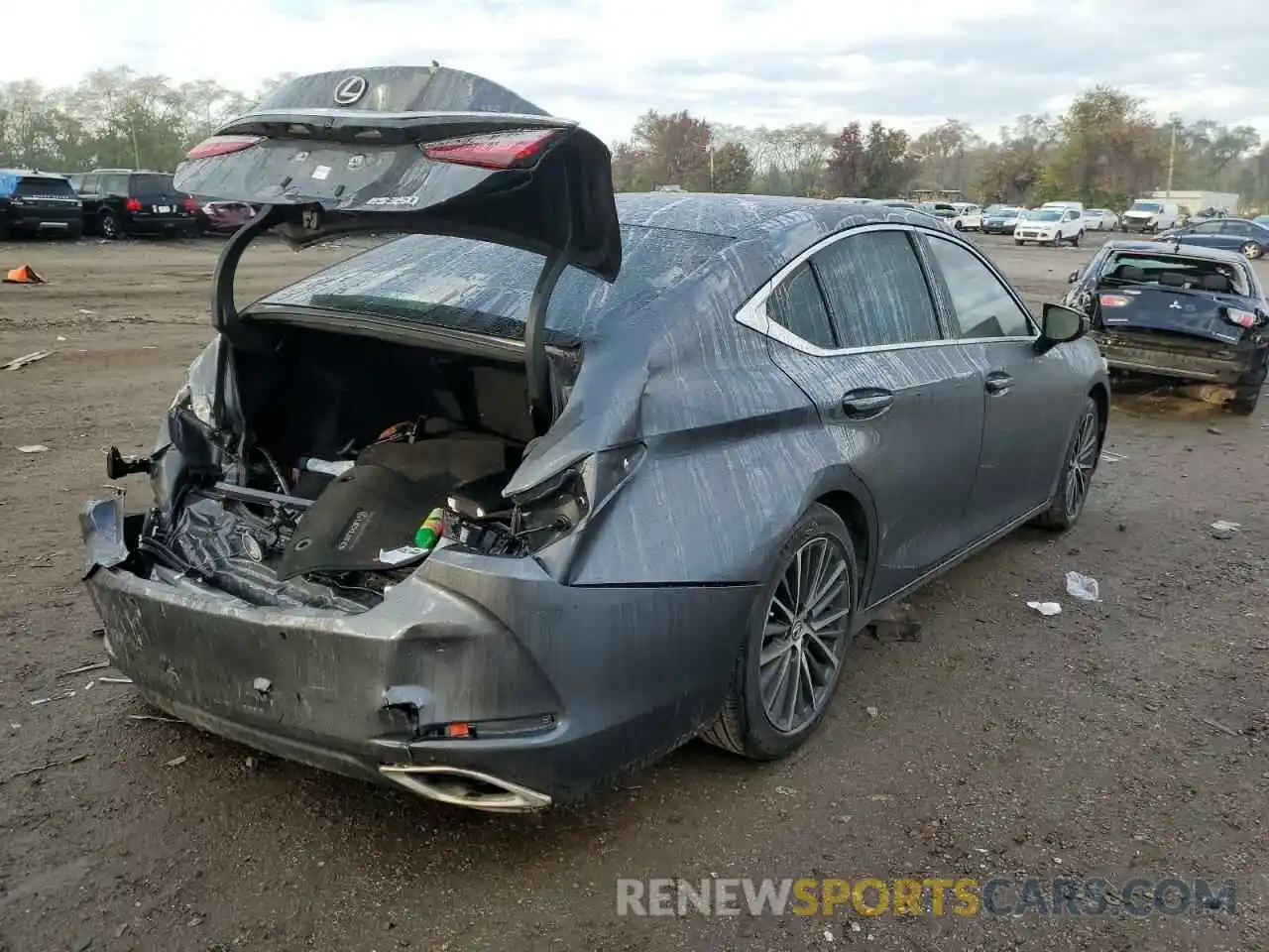 4 Photograph of a damaged car 58ADZ1B1XNU119259 LEXUS ES350 2022