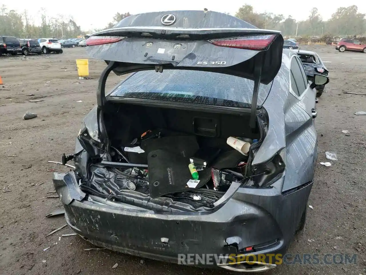 9 Photograph of a damaged car 58ADZ1B1XNU119259 LEXUS ES350 2022