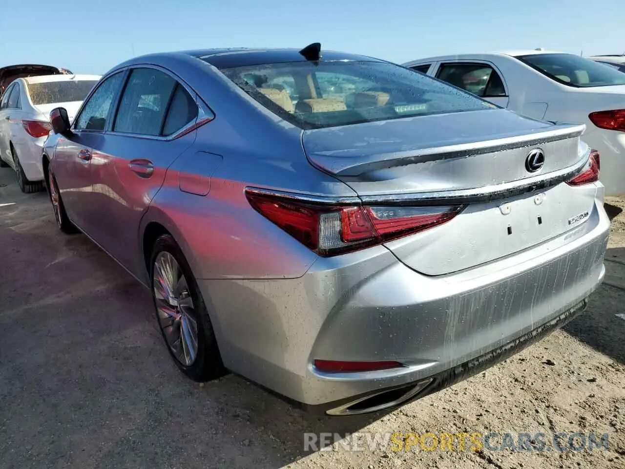 2 Photograph of a damaged car 58AFZ1B11NU134399 LEXUS ES350 2022