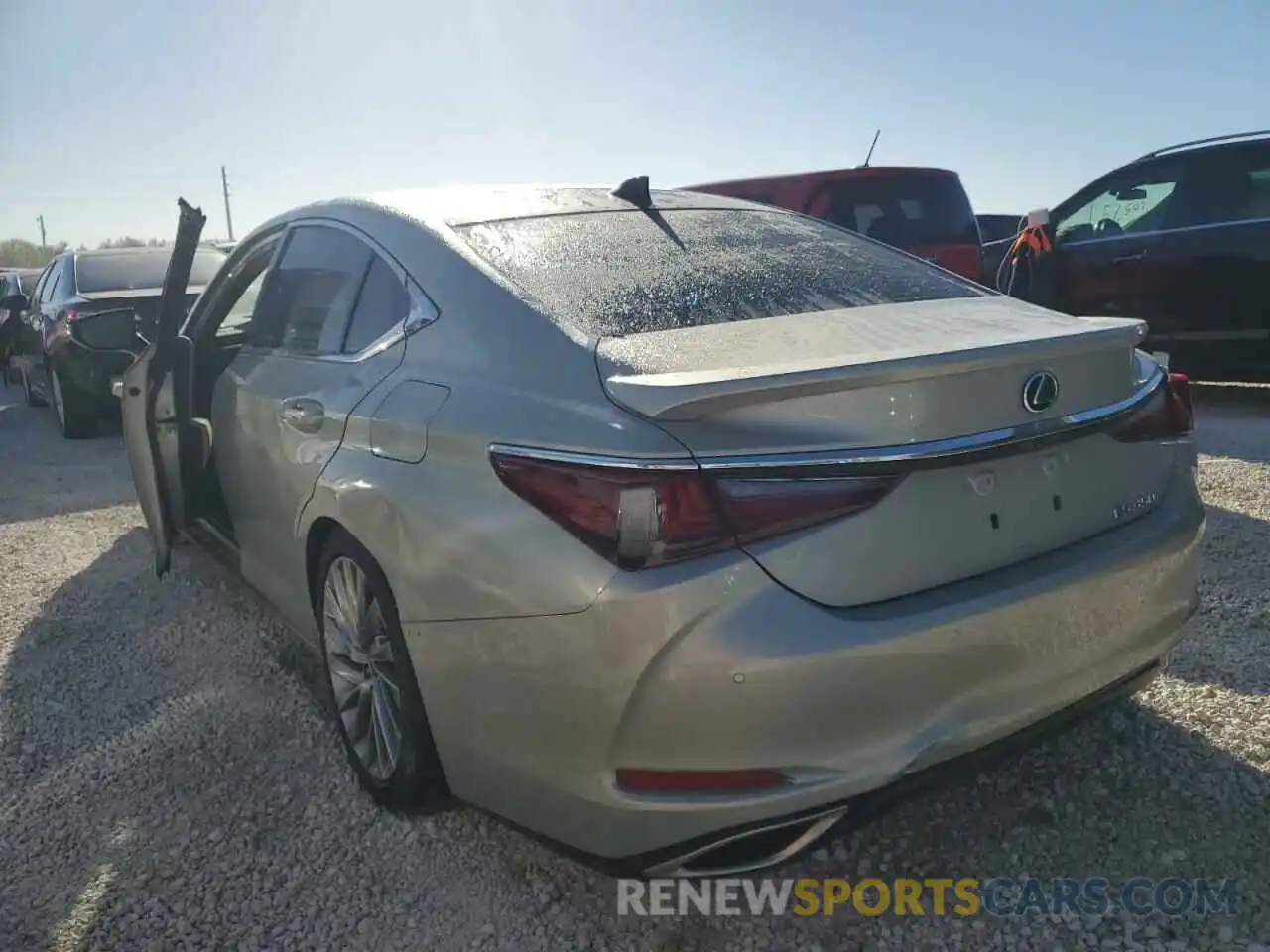 3 Photograph of a damaged car 58AFZ1B18NU134058 LEXUS ES350 2022