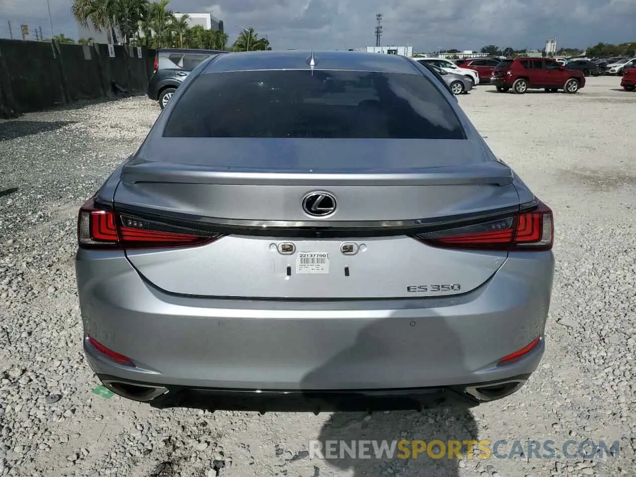 6 Photograph of a damaged car 58AGZ1B14NU119691 LEXUS ES350 2022