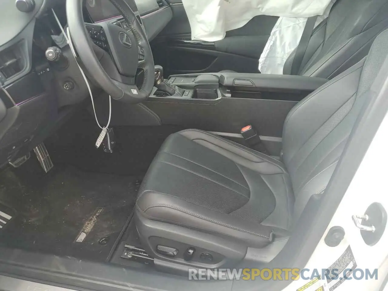 7 Photograph of a damaged car 58AGZ1B15NU135950 LEXUS ES350 2022