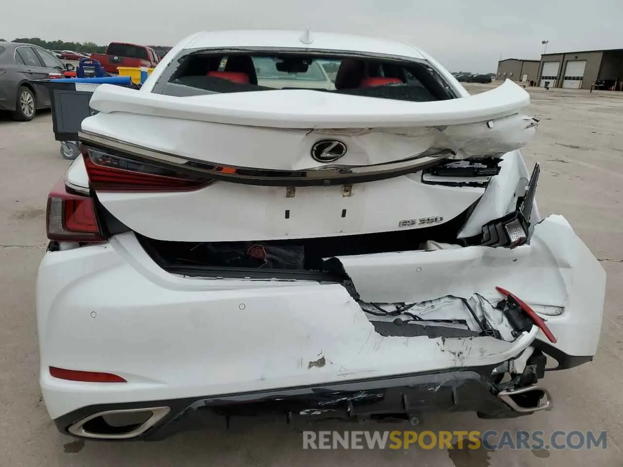 6 Photograph of a damaged car 58AGZ1B17NU113240 LEXUS ES350 2022