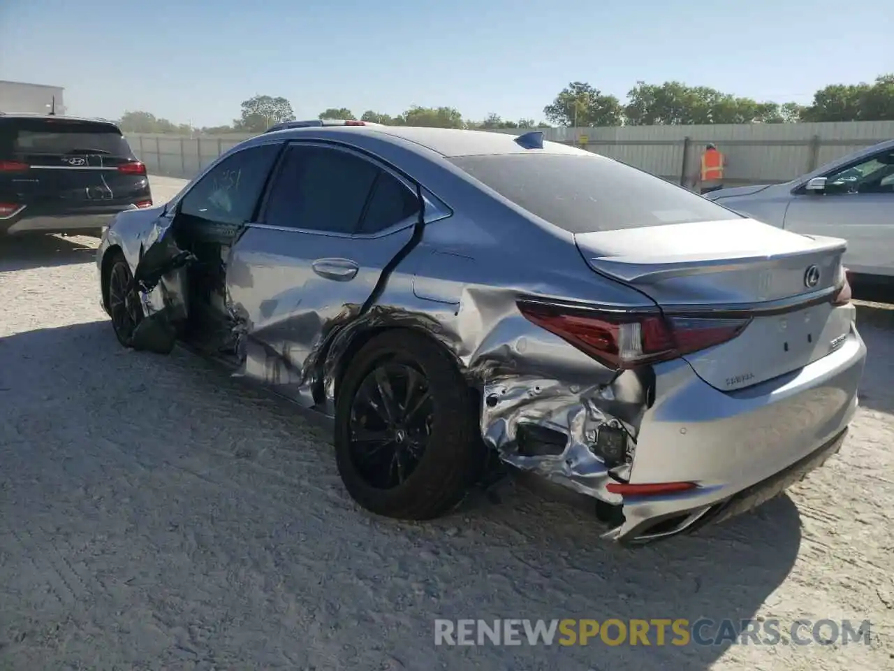 3 Photograph of a damaged car 58AJZ1B1XNU128840 LEXUS ES350 2022