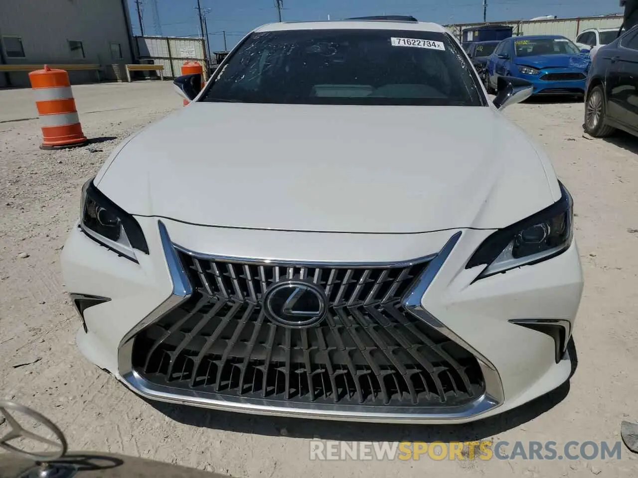5 Photograph of a damaged car 58ACZ1B18PU149875 LEXUS ES350 2023