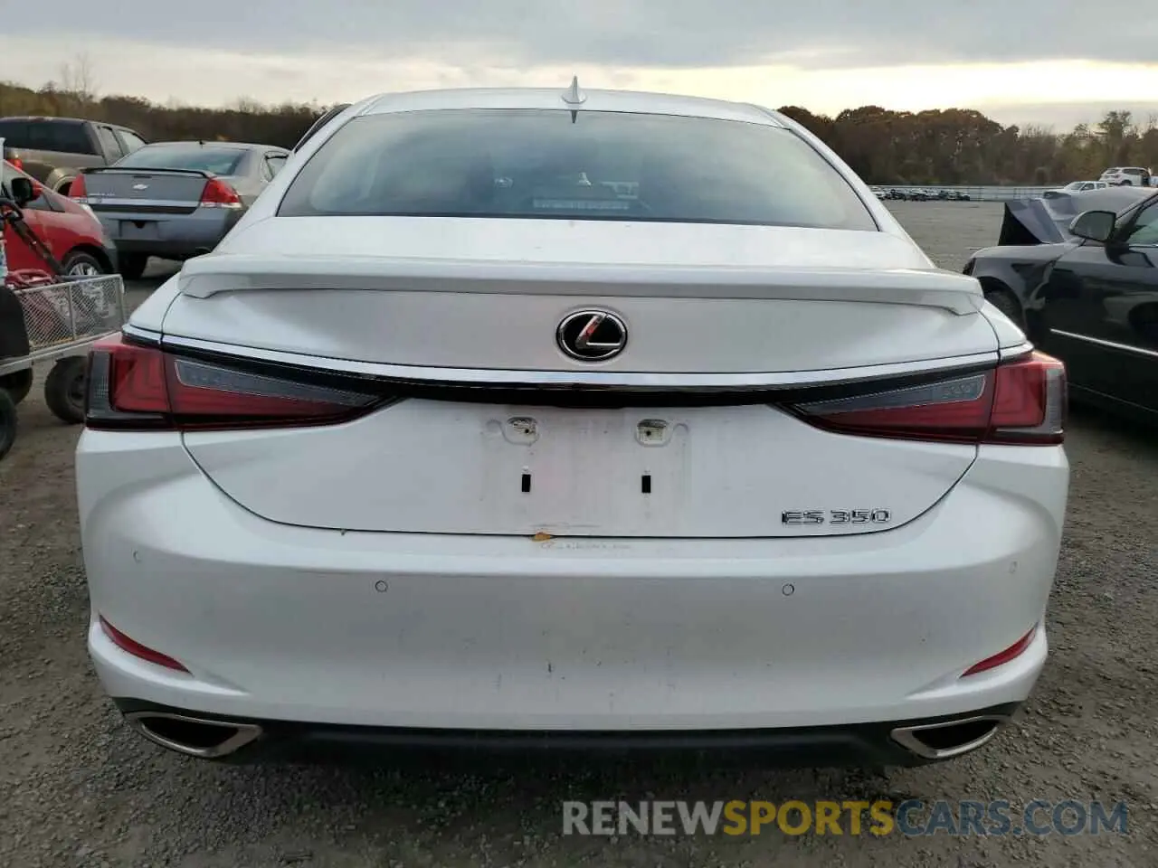 6 Photograph of a damaged car 58ADZ1B11PU140407 LEXUS ES350 2023