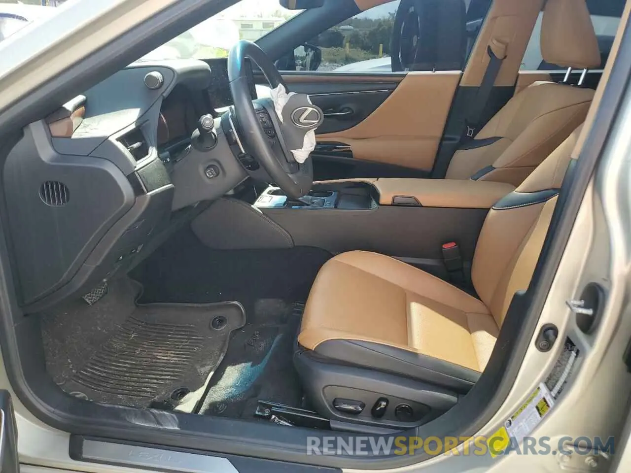 7 Photograph of a damaged car 58ADZ1B11PU143310 LEXUS ES350 2023