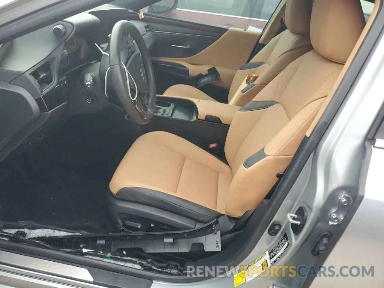 7 Photograph of a damaged car 58ADZ1B11PU144652 LEXUS ES350 2023
