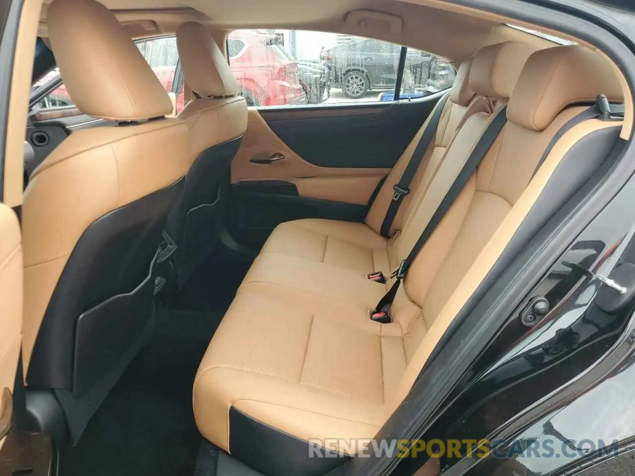 10 Photograph of a damaged car 58ADZ1B11PU149222 LEXUS ES350 2023