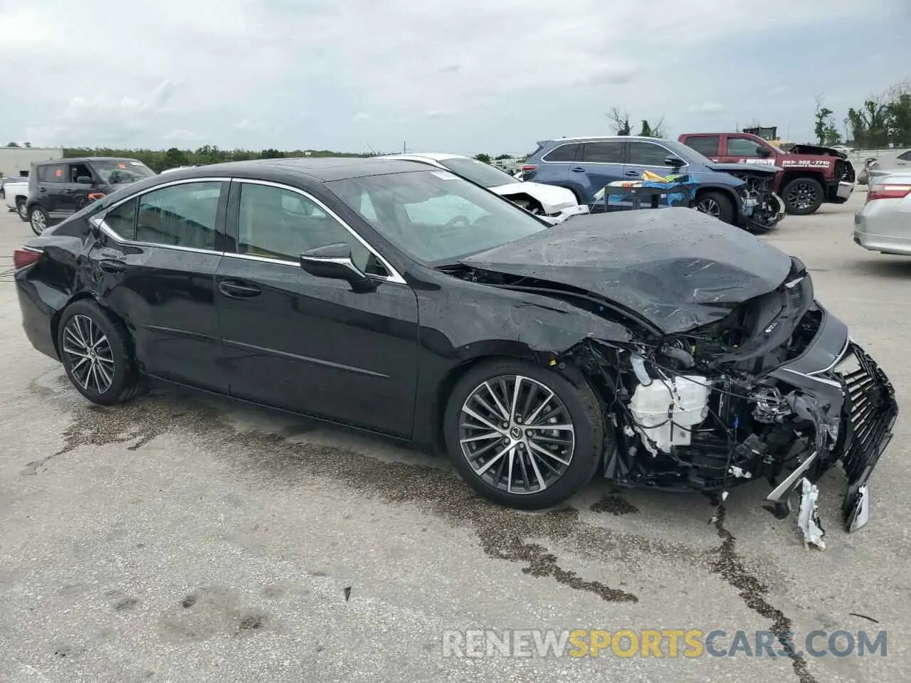 4 Photograph of a damaged car 58ADZ1B11PU149222 LEXUS ES350 2023