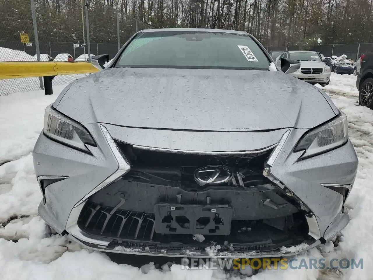 5 Photograph of a damaged car 58ADZ1B17PU152576 LEXUS ES350 2023