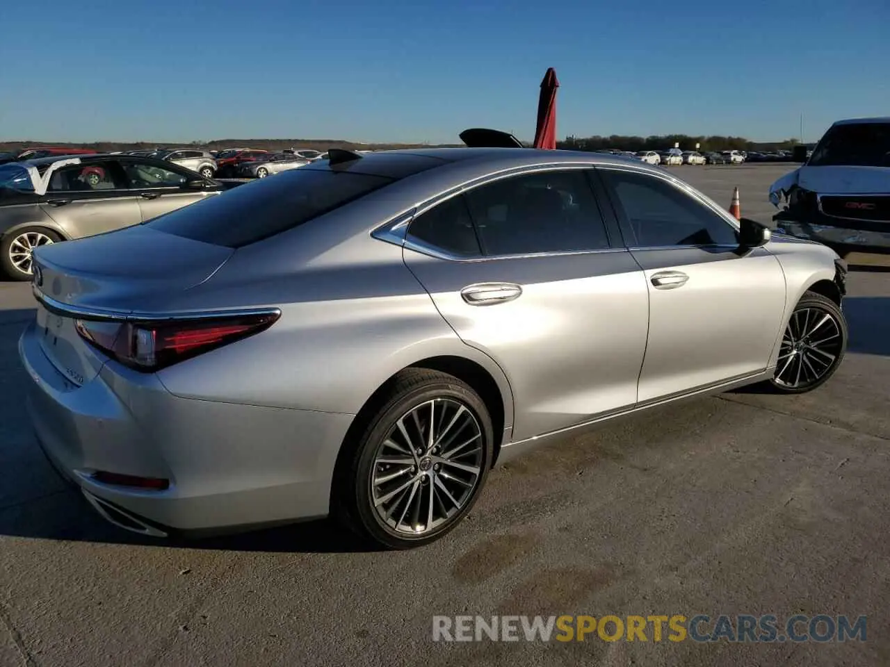 3 Photograph of a damaged car 58ADZ1B18PU147385 LEXUS ES350 2023