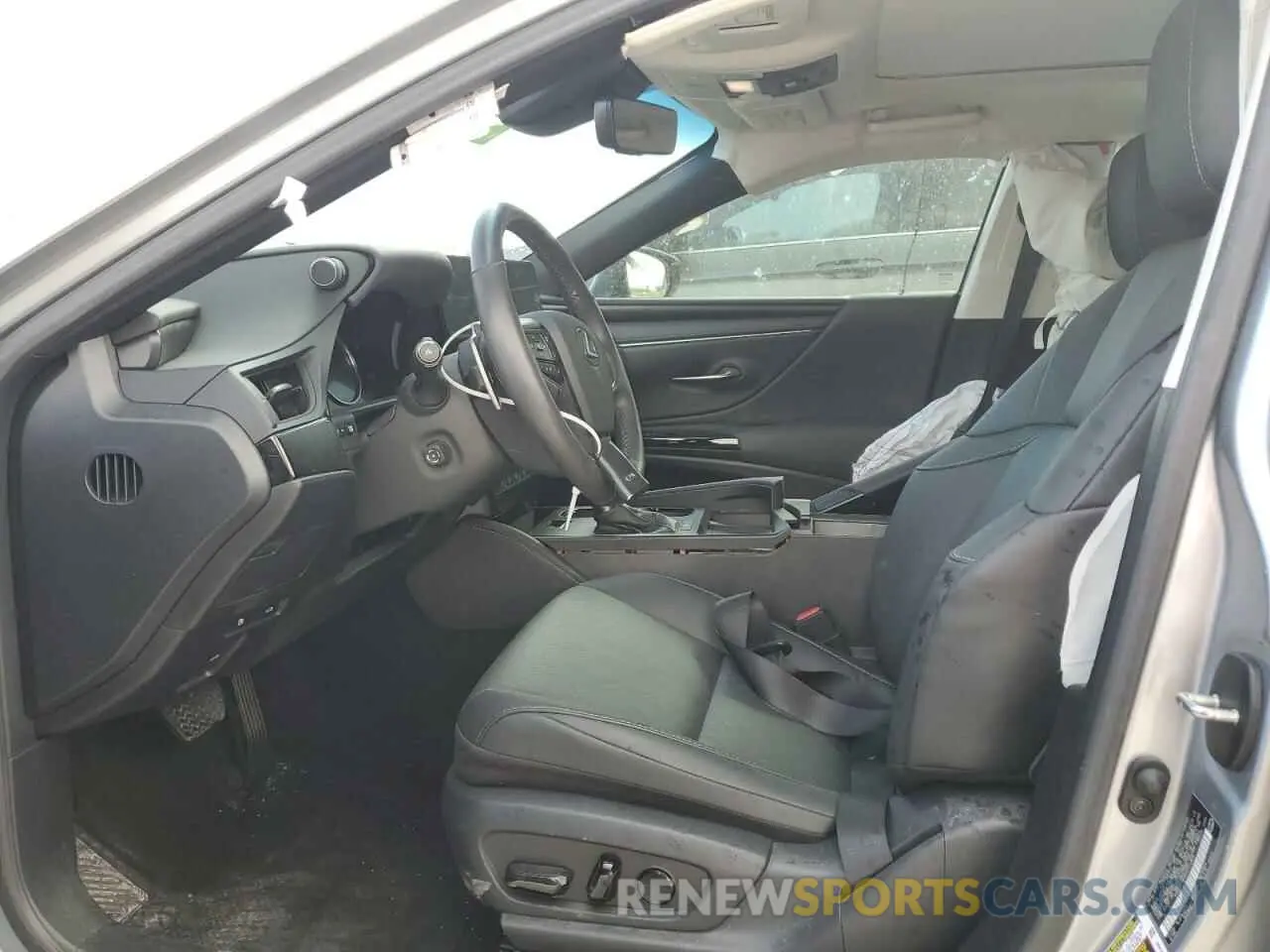 7 Photograph of a damaged car 58ADZ1B19PU145824 LEXUS ES350 2023