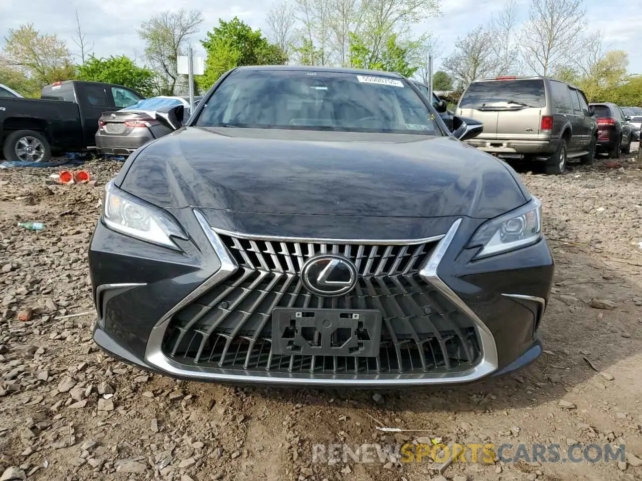 5 Photograph of a damaged car 58ADZ1B1XPU140762 LEXUS ES350 2023