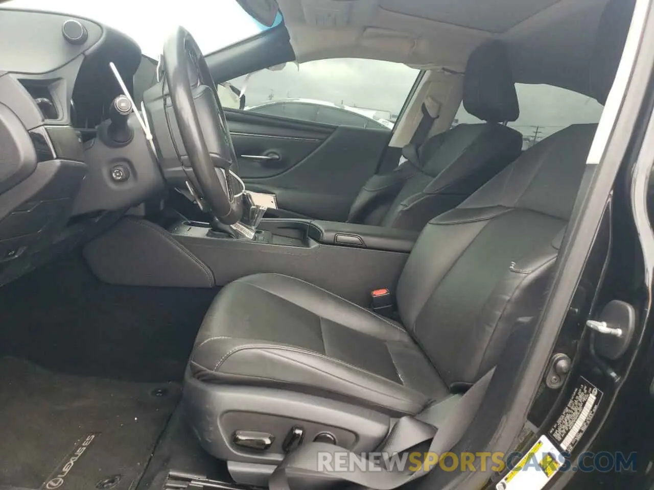 7 Photograph of a damaged car 58ADZ1B1XPU147601 LEXUS ES350 2023