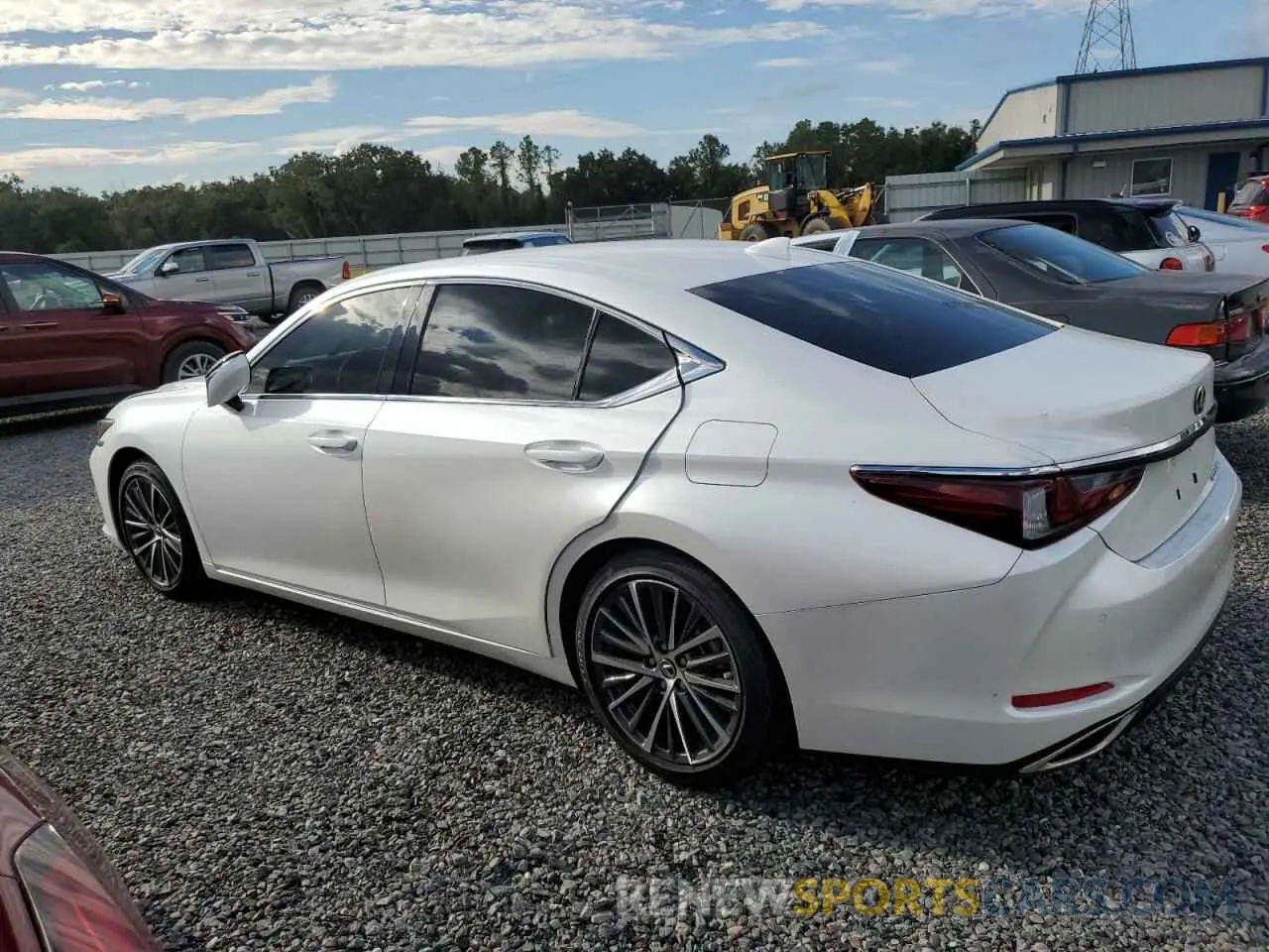 2 Photograph of a damaged car 58ADZ1B1XPU150837 LEXUS ES350 2023