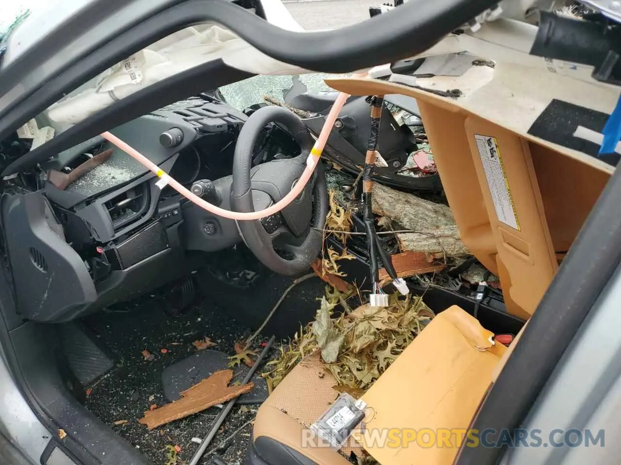 8 Photograph of a damaged car 58ADZ1B11RU165164 LEXUS ES350 2024
