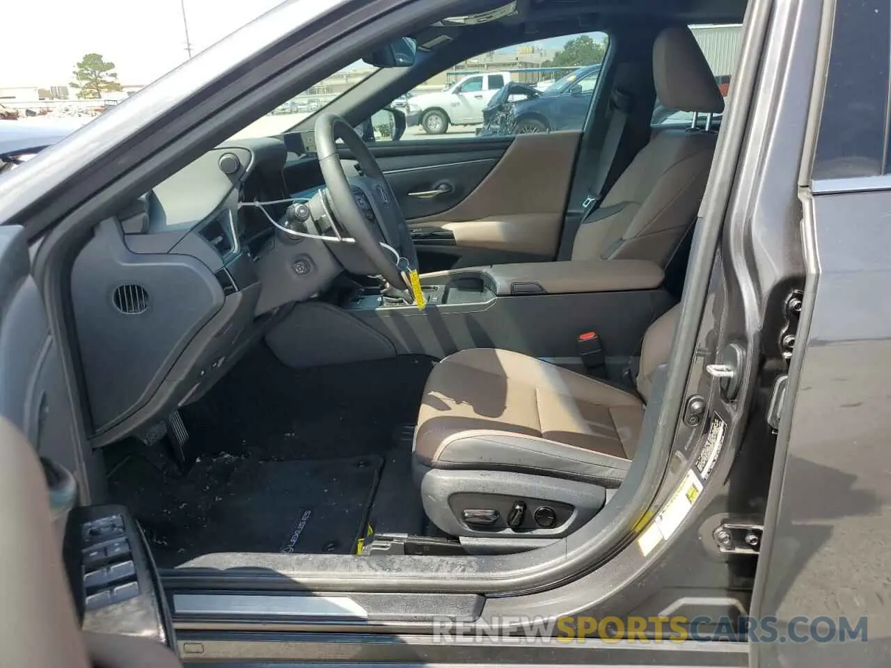 7 Photograph of a damaged car 58ADZ1B12RU161897 LEXUS ES350 2024