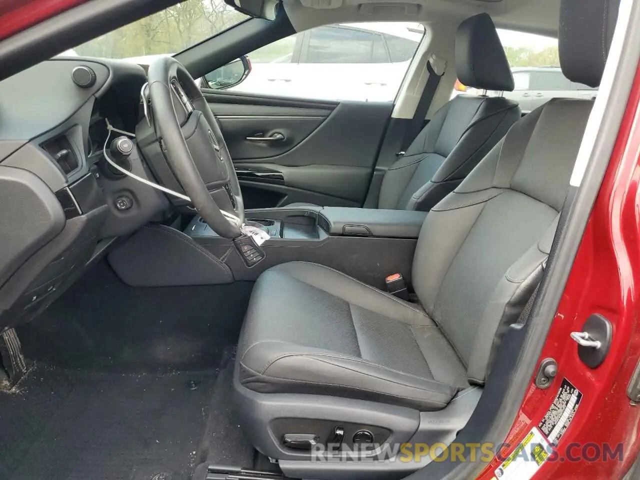 7 Photograph of a damaged car 58ADZ1B12RU175072 LEXUS ES350 2024