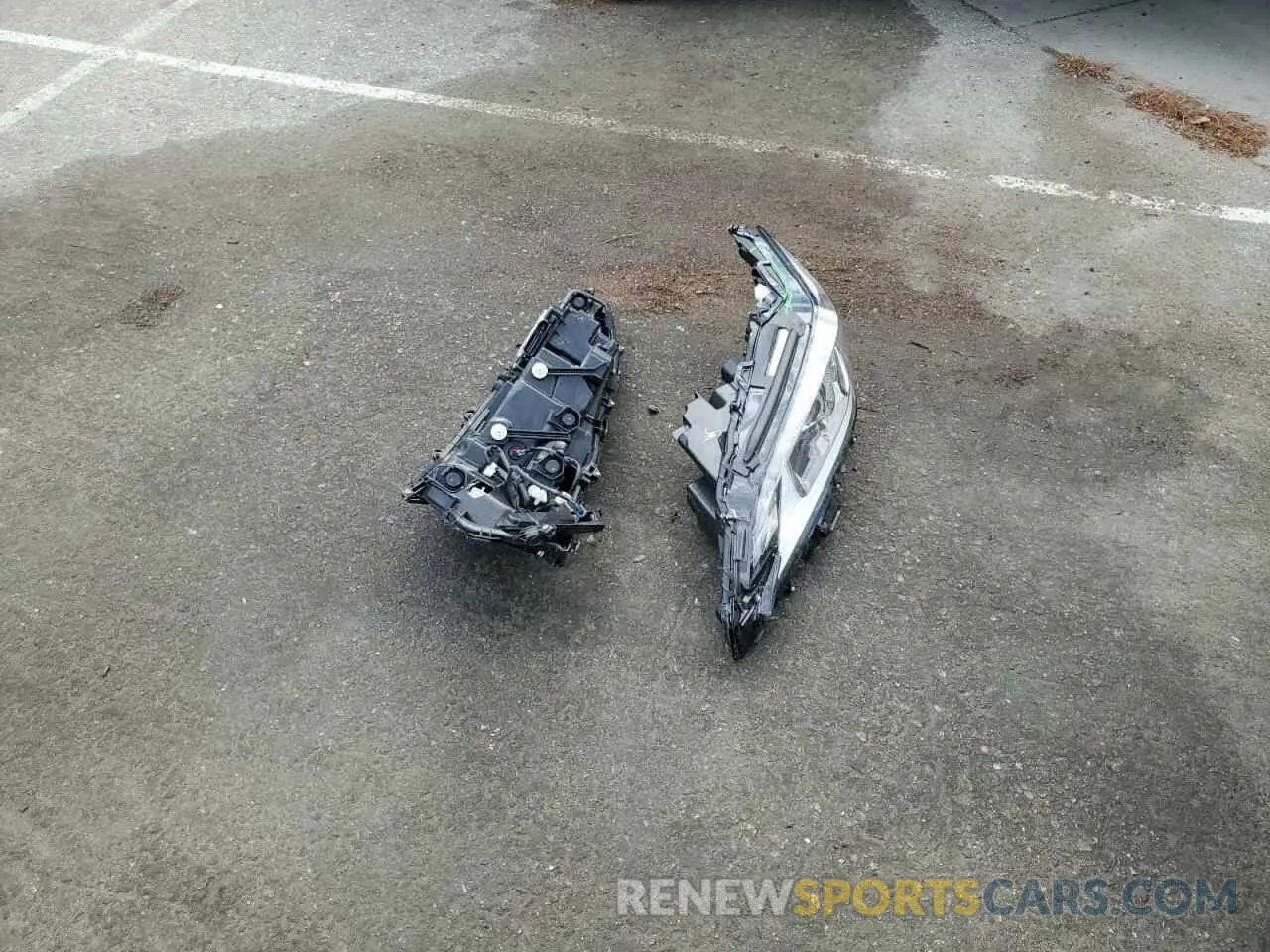 12 Photograph of a damaged car 58ADZ1B15RU173218 LEXUS ES350 2024