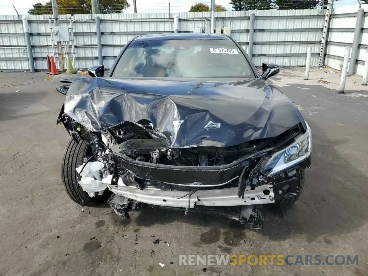 5 Photograph of a damaged car 58ADZ1B16RU161451 LEXUS ES350 2024