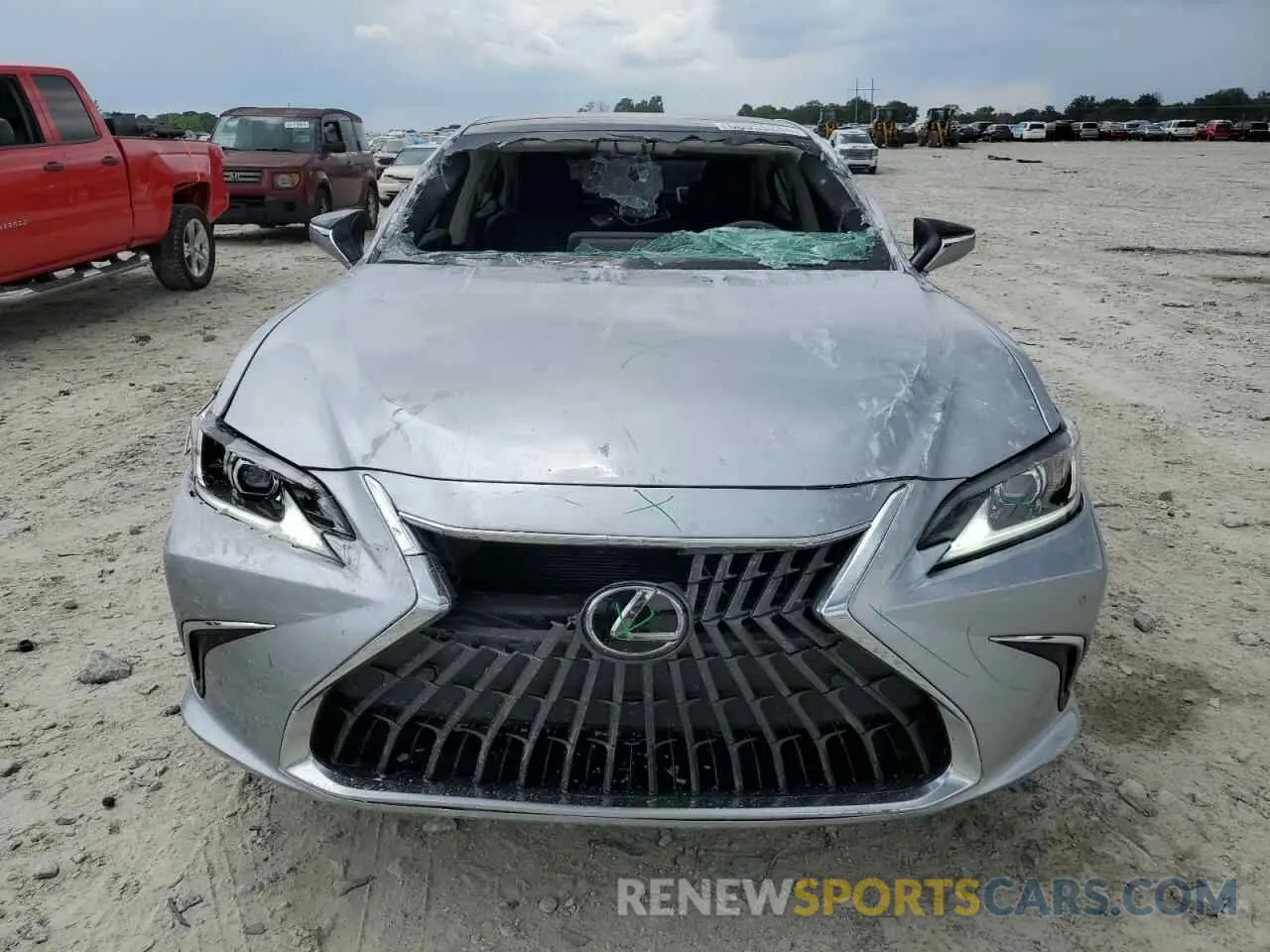 5 Photograph of a damaged car 58ADZ1B17RU177285 LEXUS ES350 2024