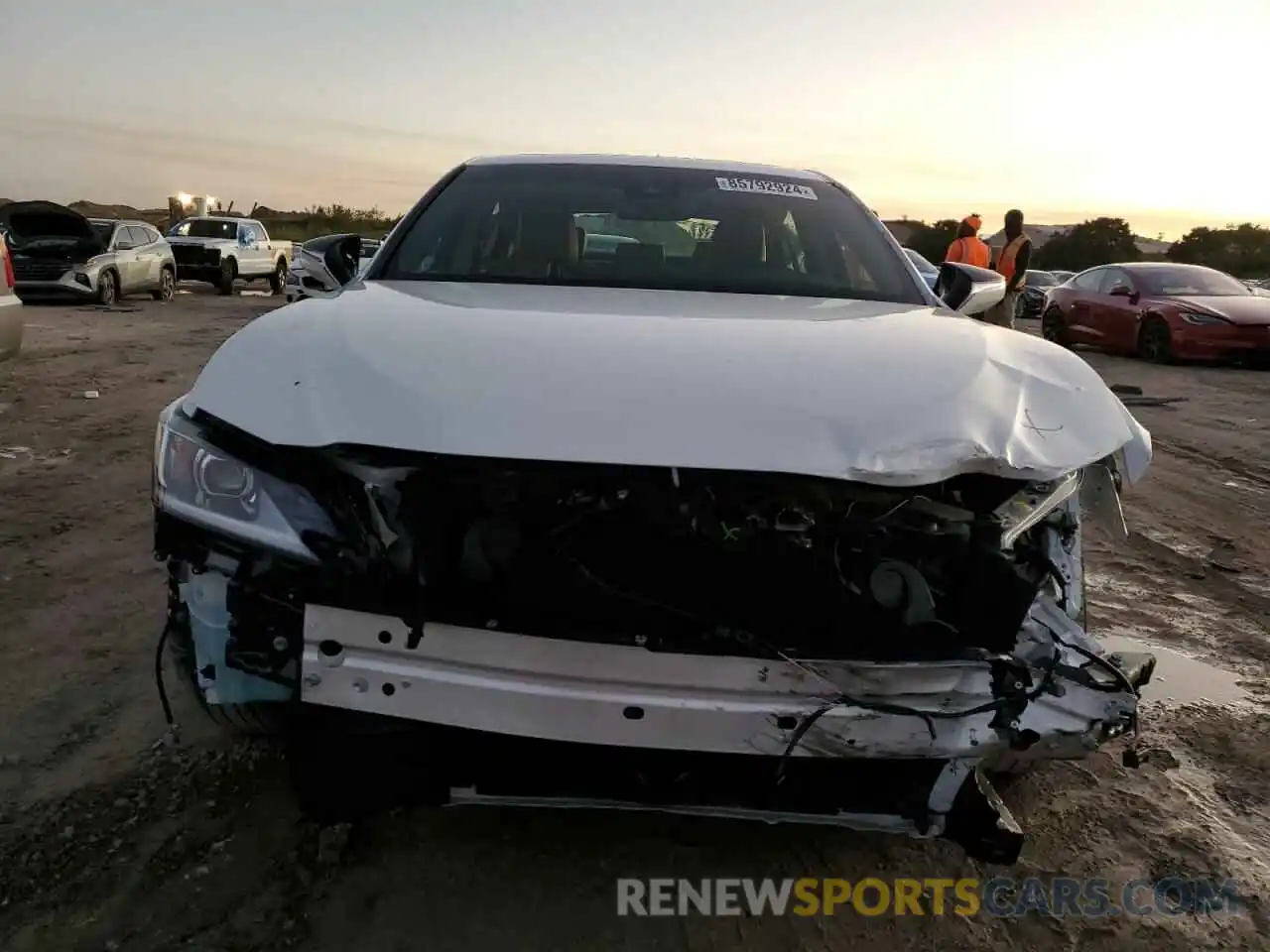 5 Photograph of a damaged car 58ADZ1B19RU169656 LEXUS ES350 2024