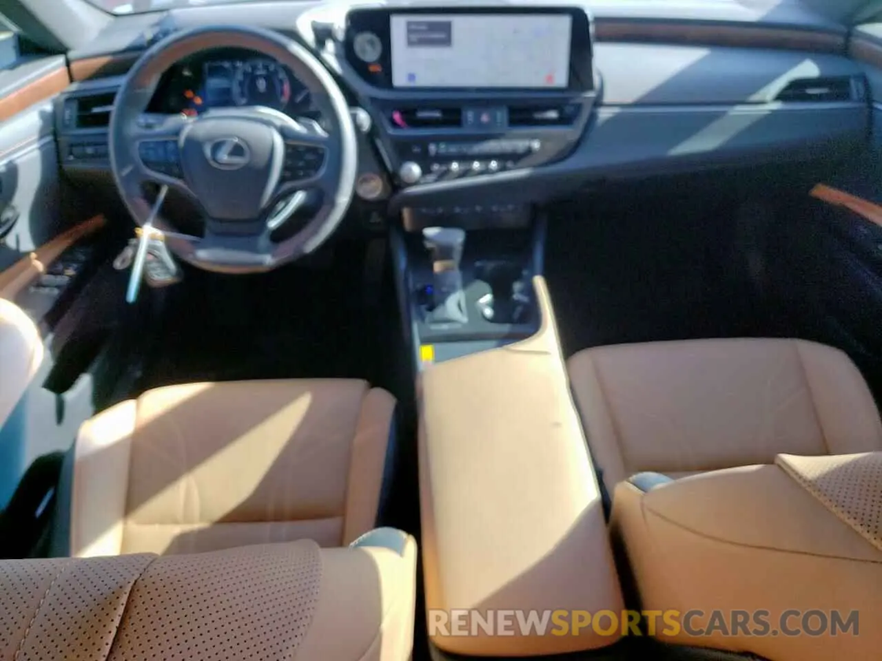 8 Photograph of a damaged car 58AEZ1B1XRU179116 LEXUS ES350 2024