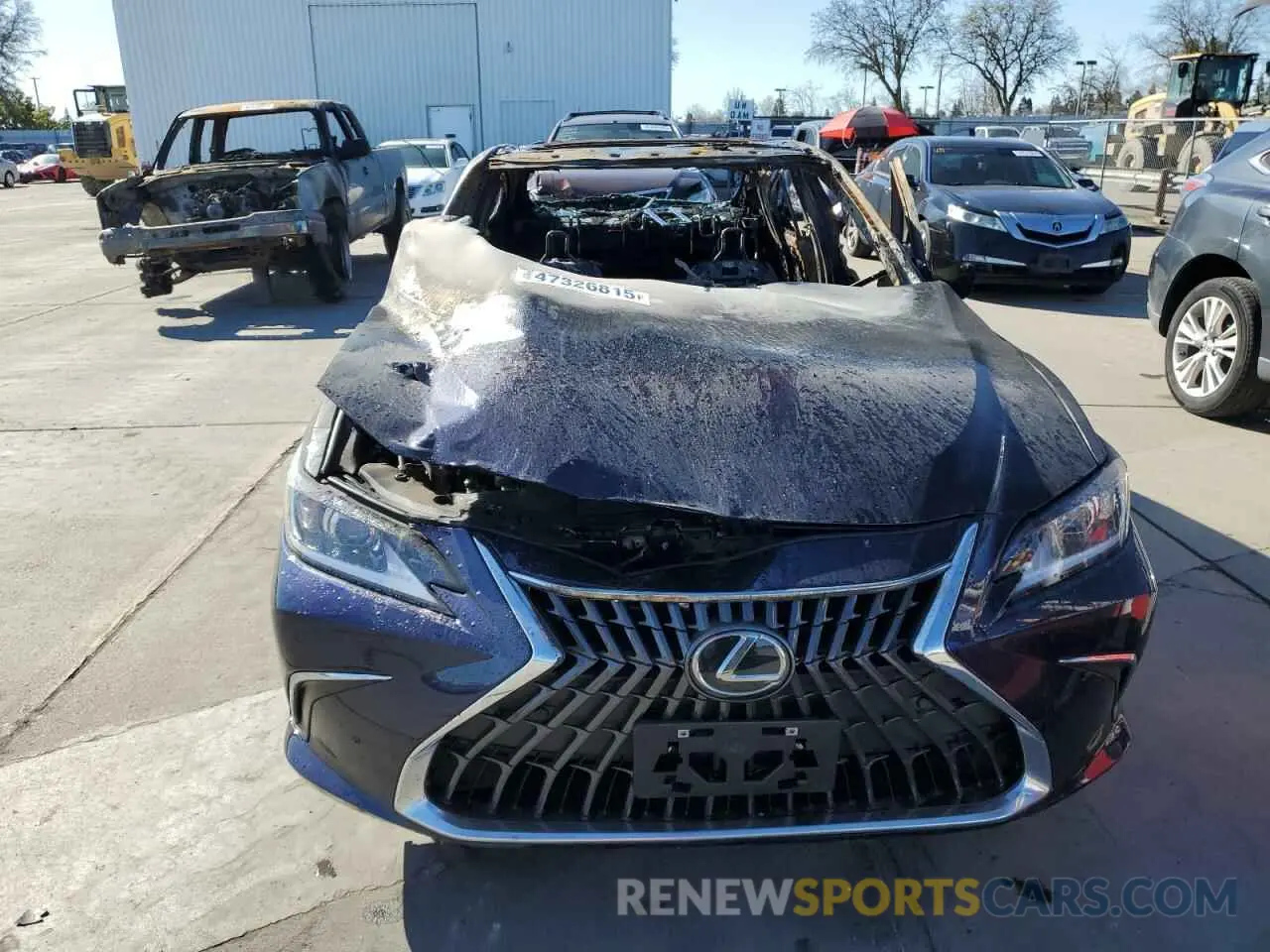 5 Photograph of a damaged car 58ADZ1B15SU195323 LEXUS ES350 2025