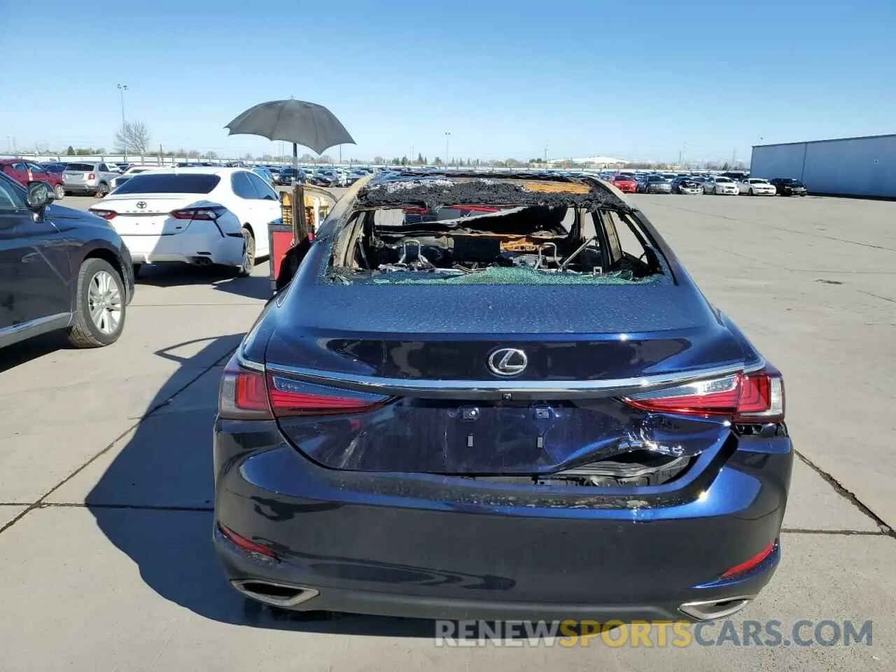 6 Photograph of a damaged car 58ADZ1B15SU195323 LEXUS ES350 2025