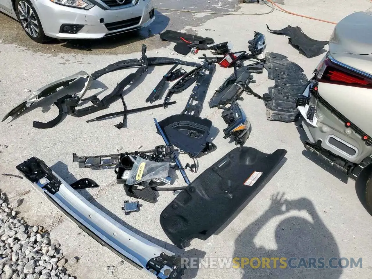 12 Photograph of a damaged car 58ADZ1B17SU186638 LEXUS ES350 2025