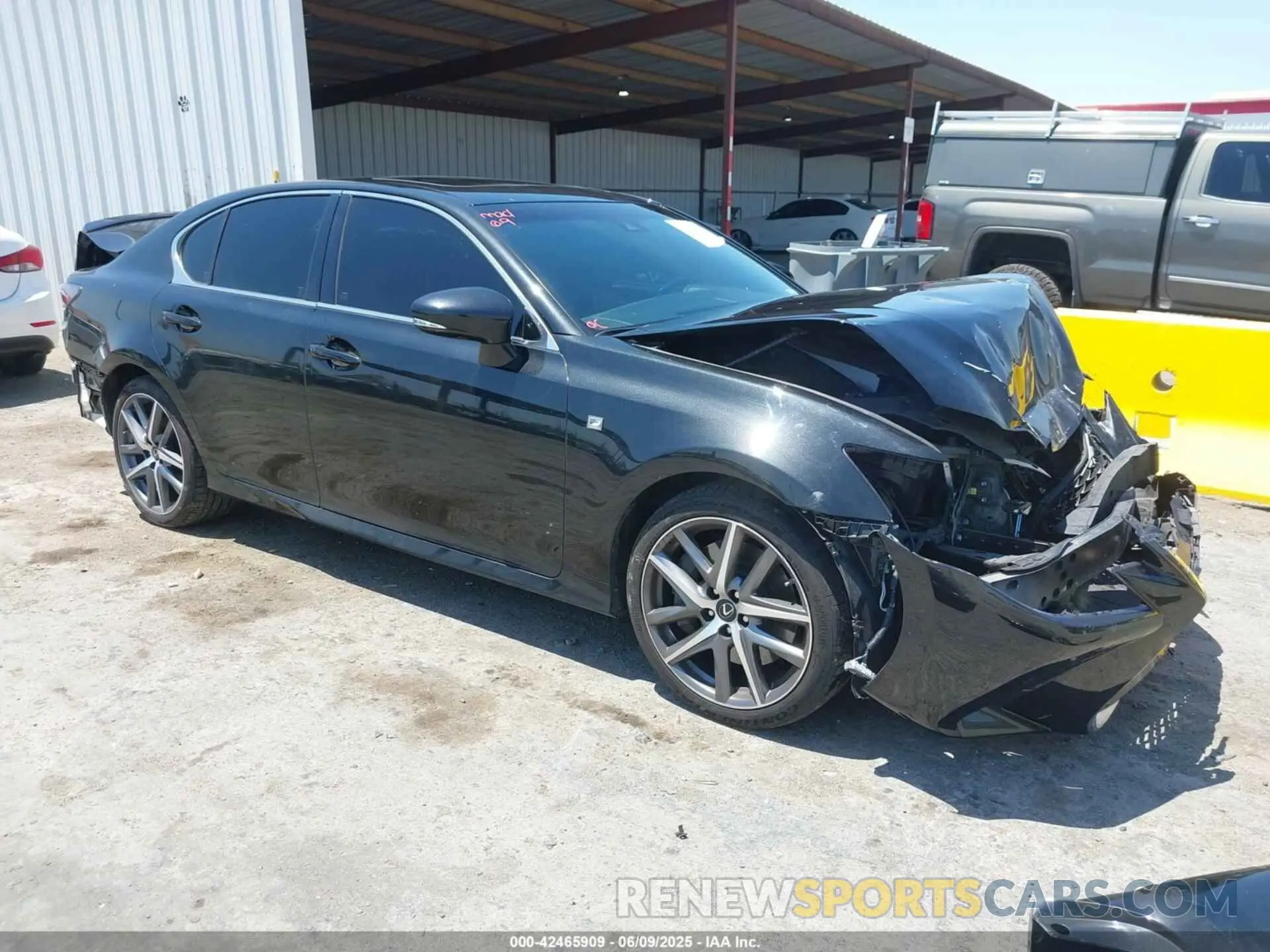 1 Photograph of a damaged car JTHBZ1BL0KA018408 LEXUS GS 350 2019