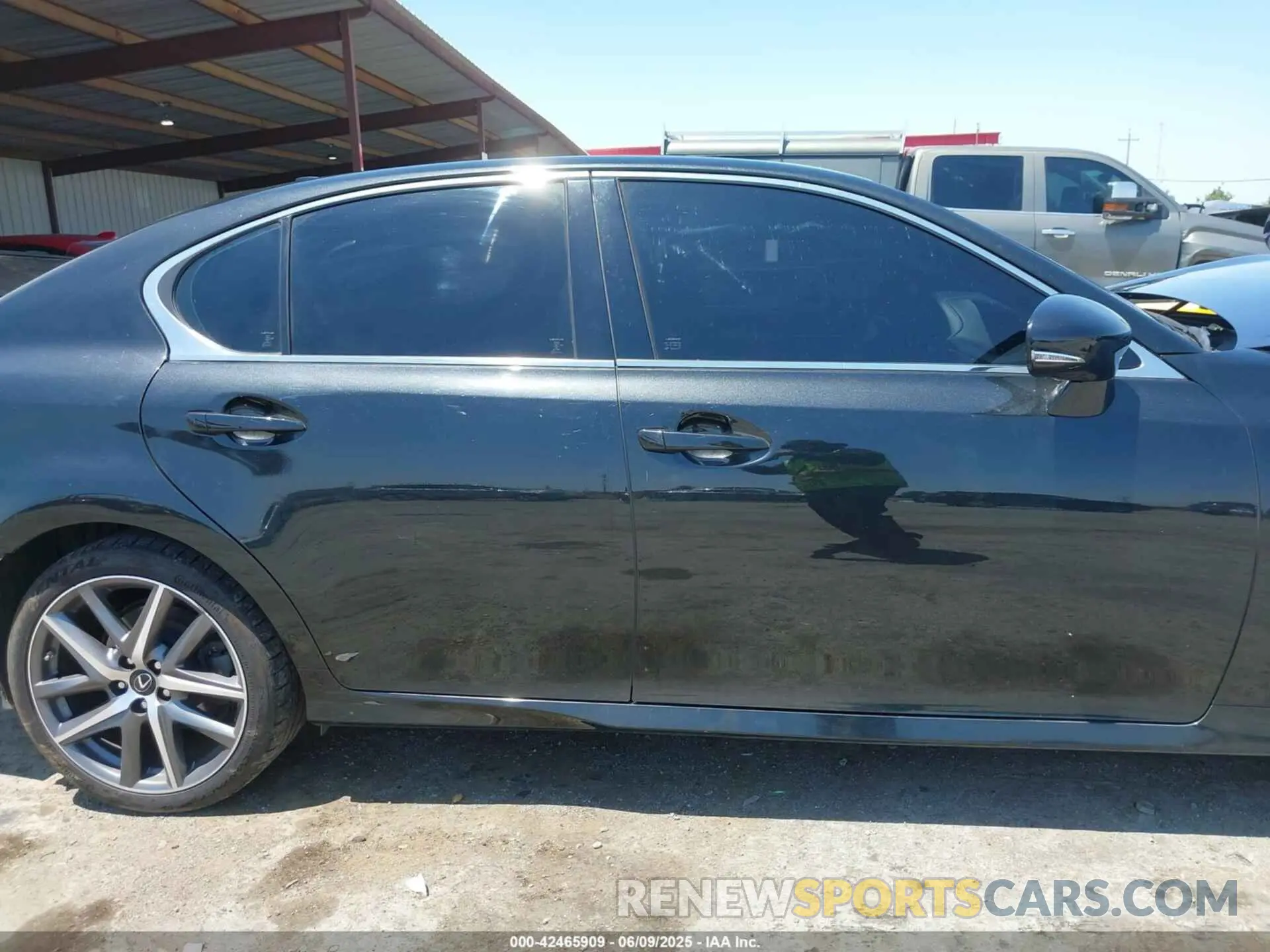 14 Photograph of a damaged car JTHBZ1BL0KA018408 LEXUS GS 350 2019