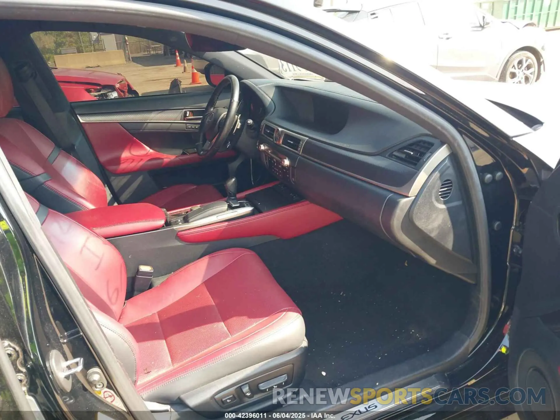5 Photograph of a damaged car JTHCZ1BL3KA011179 LEXUS GS 350 2019