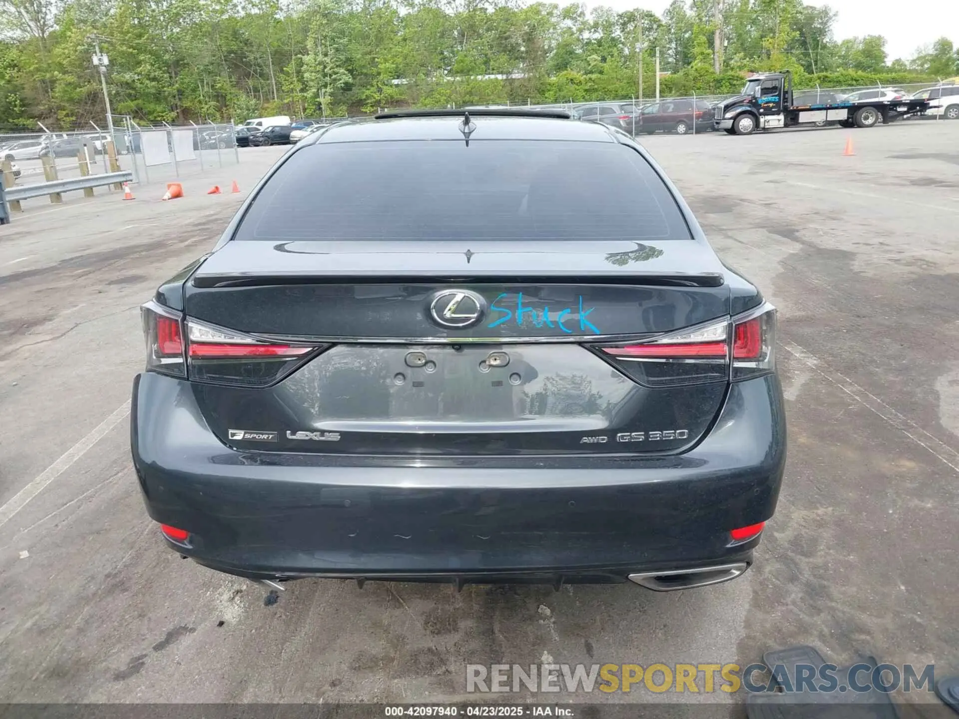 17 Photograph of a damaged car JTHEZ1CL8LA012496 LEXUS GS 350 2020