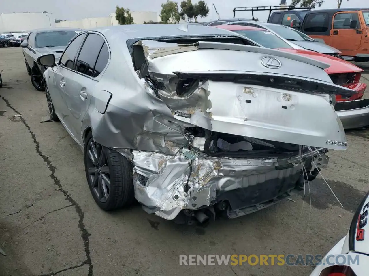 2 Photograph of a damaged car JTHBE1BL5FA016817 LEXUS GS350 2015