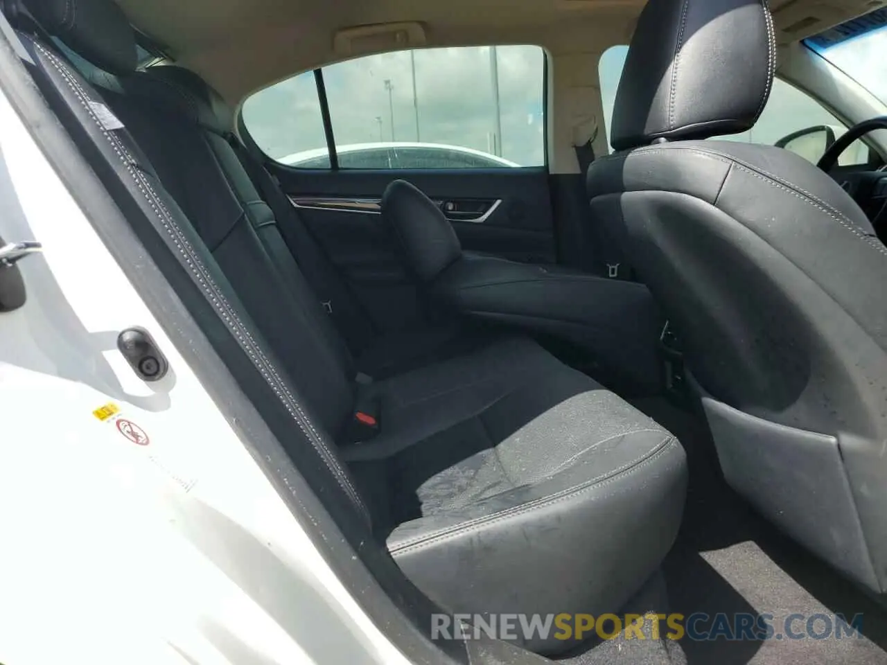 10 Photograph of a damaged car JTHBZ1BLXGA002059 LEXUS GS350 2016