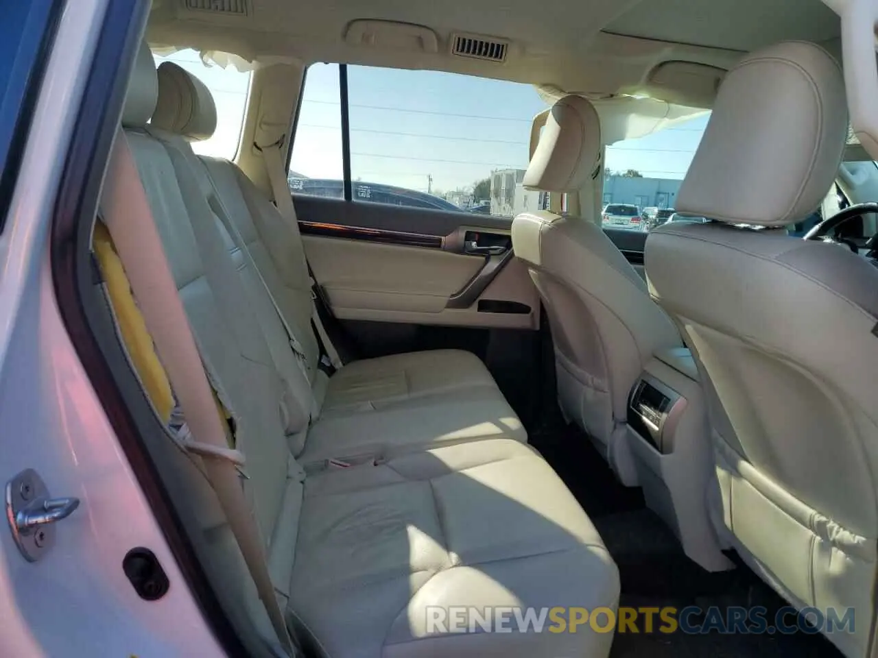 10 Photograph of a damaged car JTJBM7FX0K5210465 LEXUS GX 2019