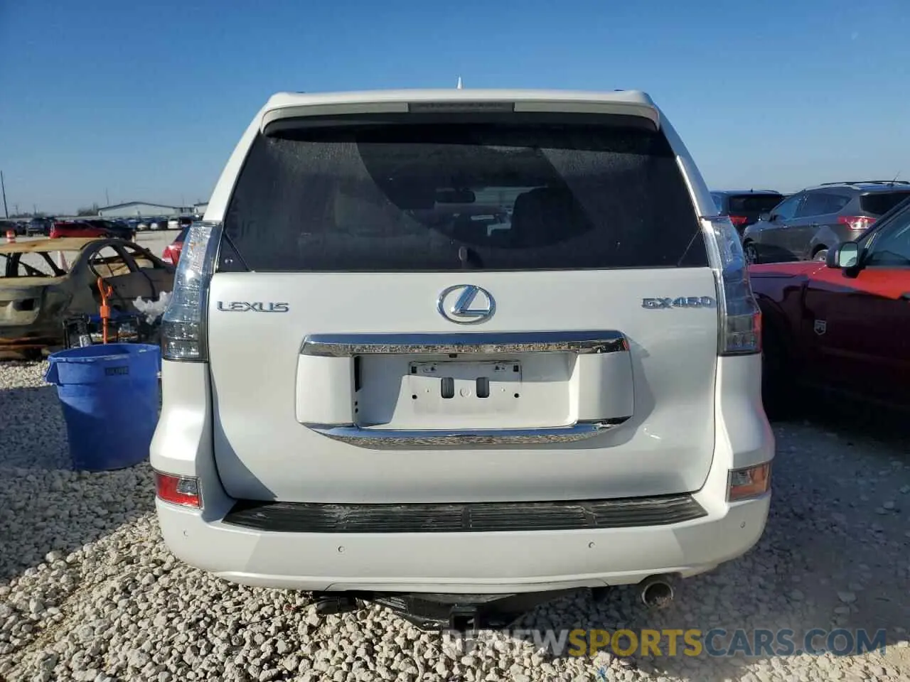 6 Photograph of a damaged car JTJBM7FX0K5210465 LEXUS GX 2019