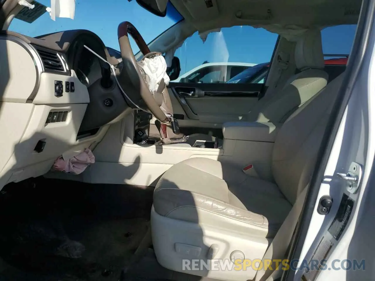 7 Photograph of a damaged car JTJBM7FX0K5210465 LEXUS GX 2019