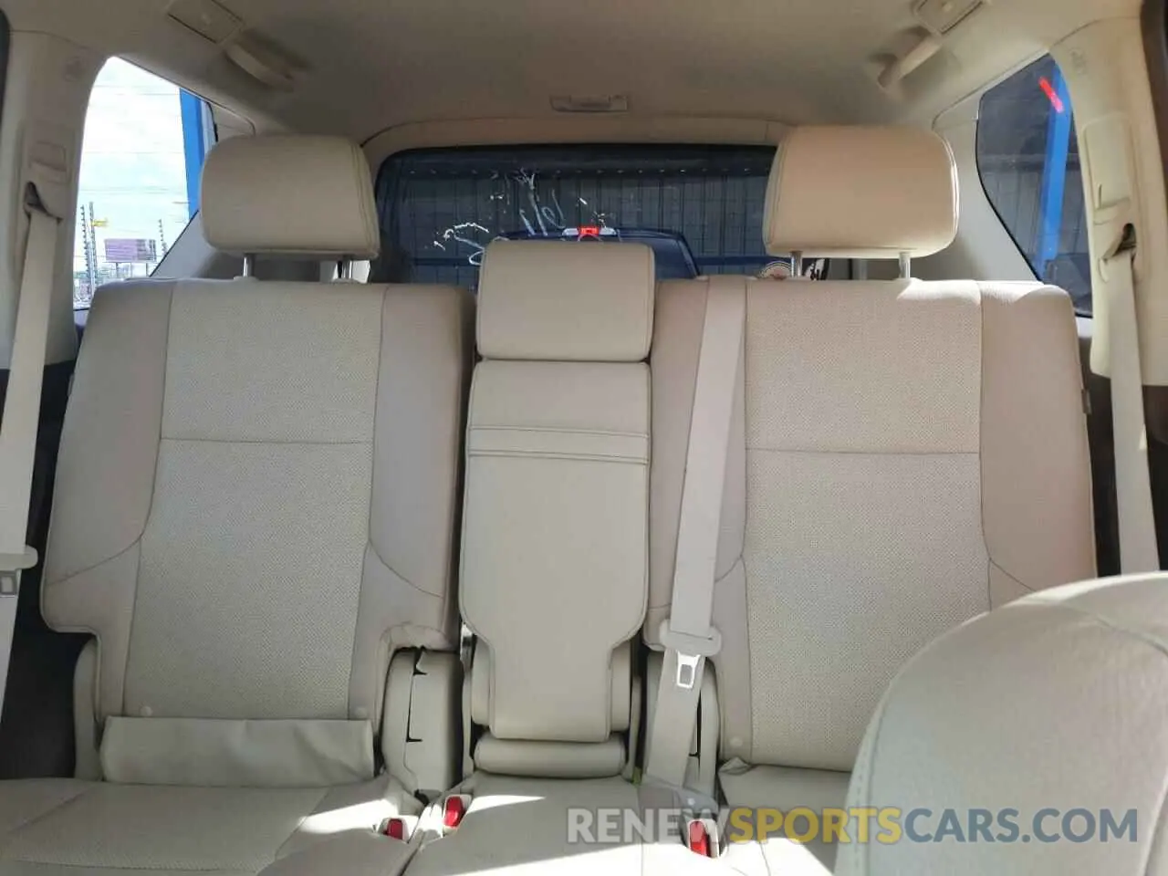 10 Photograph of a damaged car JTJBM7FX0K5219876 LEXUS GX 2019
