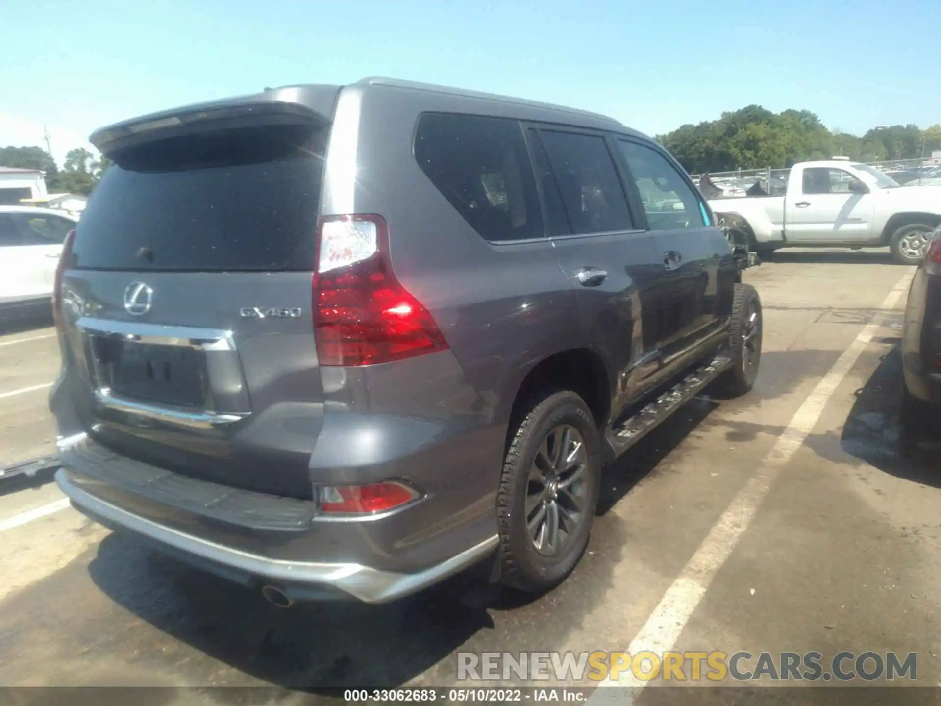 4 Photograph of a damaged car JTJBM7FX0K5222440 LEXUS GX 2019