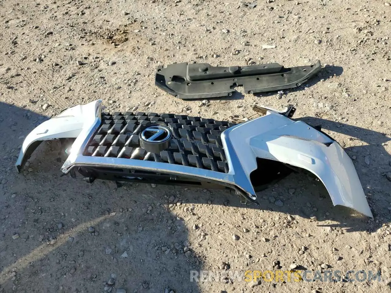 13 Photograph of a damaged car JTJBM7FX0K5222924 LEXUS GX 2019