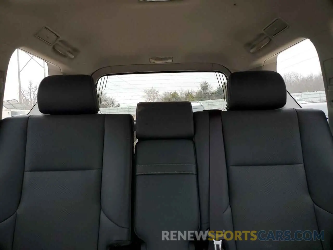 10 Photograph of a damaged car JTJBM7FX1K5234323 LEXUS GX 2019
