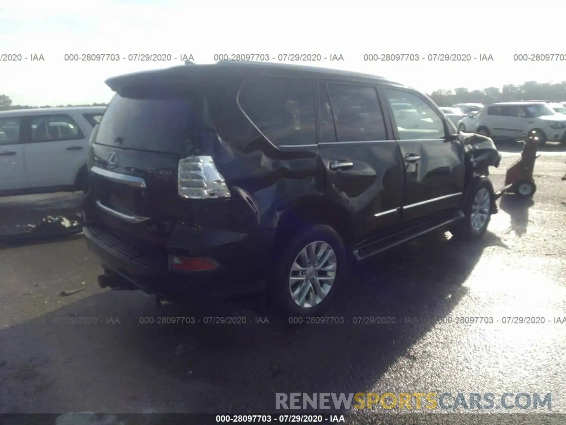 4 Photograph of a damaged car JTJBM7FX2K5219426 LEXUS GX 2019