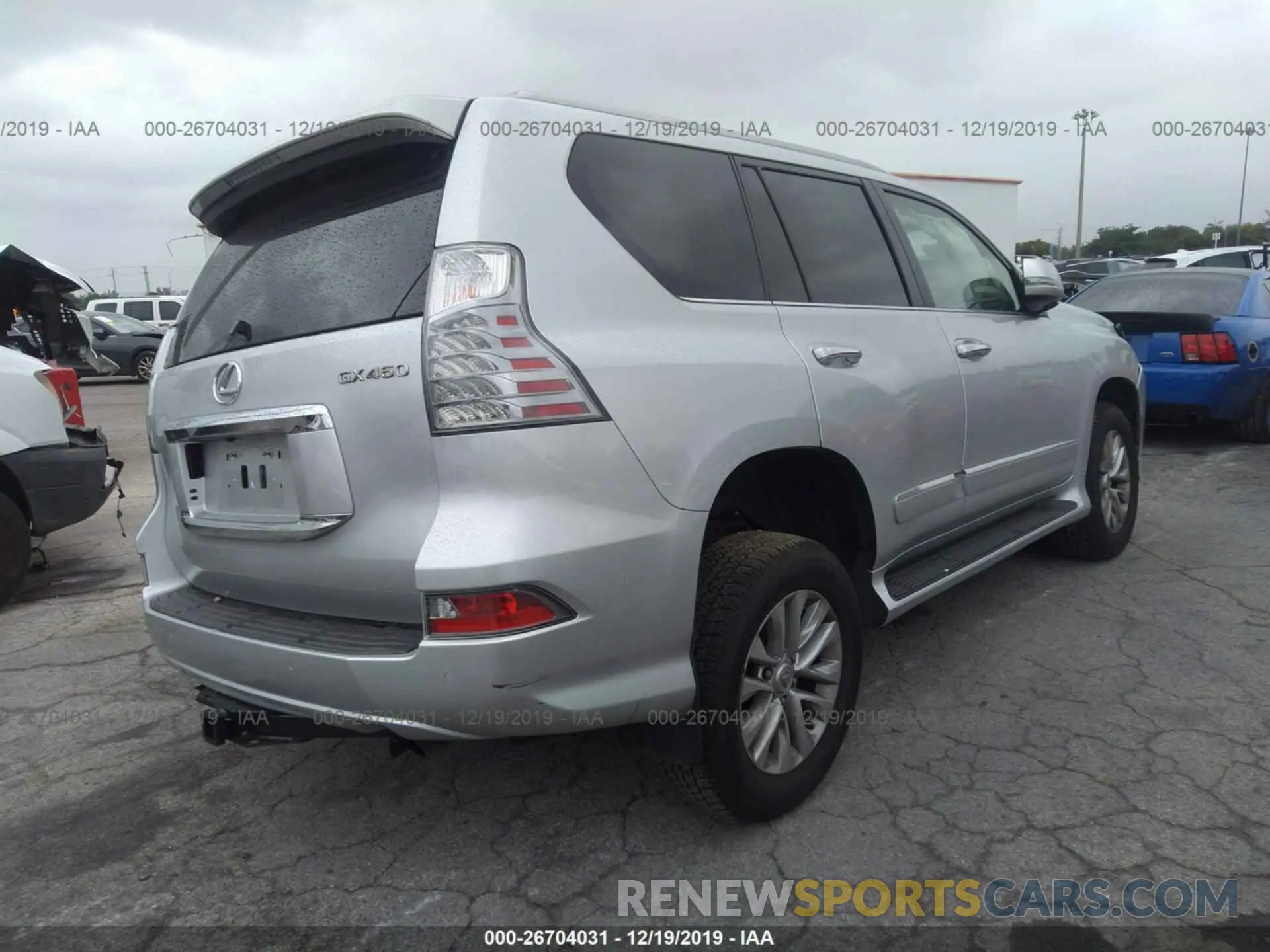 4 Photograph of a damaged car JTJBM7FX2K5234881 LEXUS GX 2019