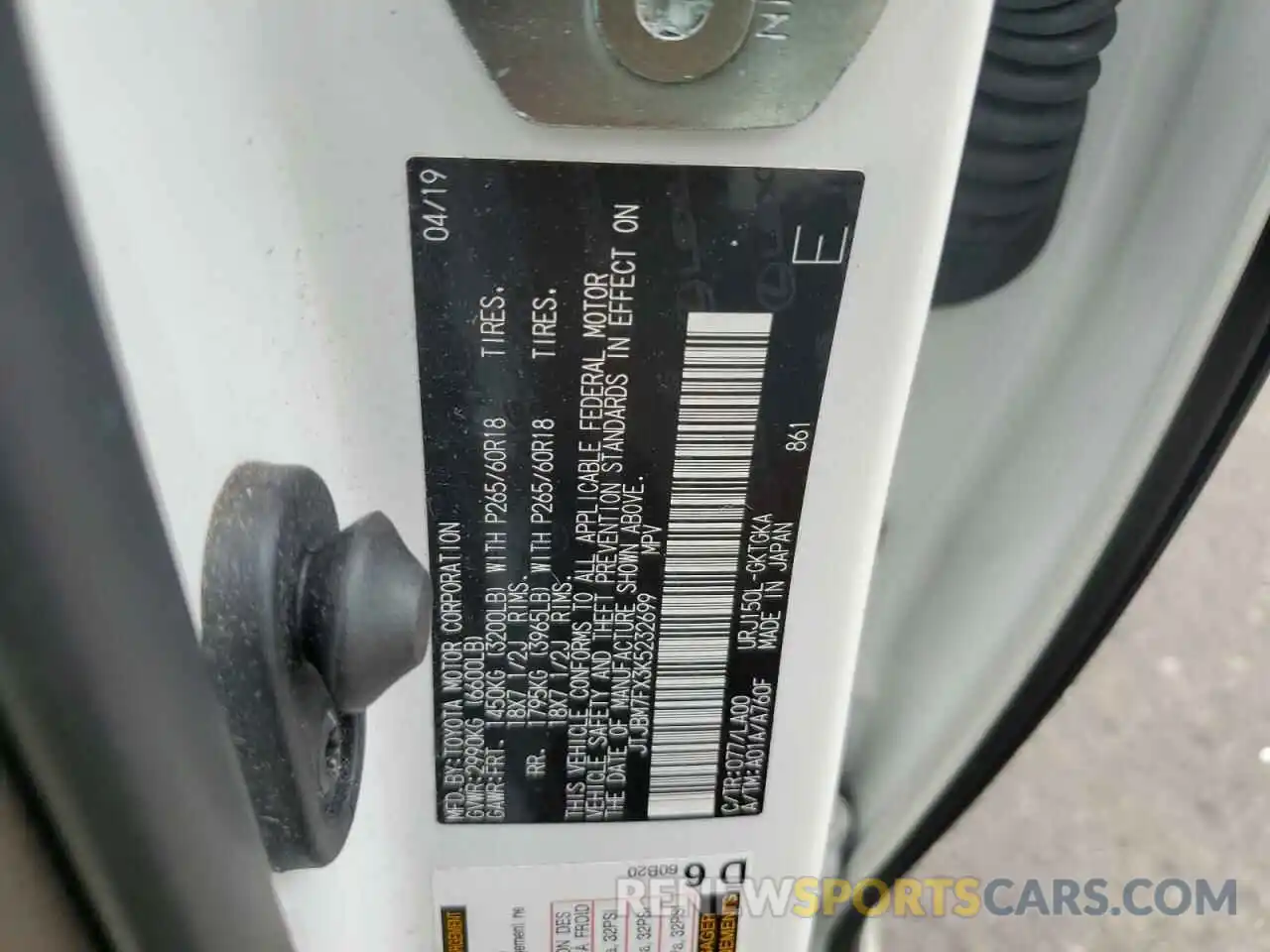 10 Photograph of a damaged car JTJBM7FX3K5232699 LEXUS GX 2019