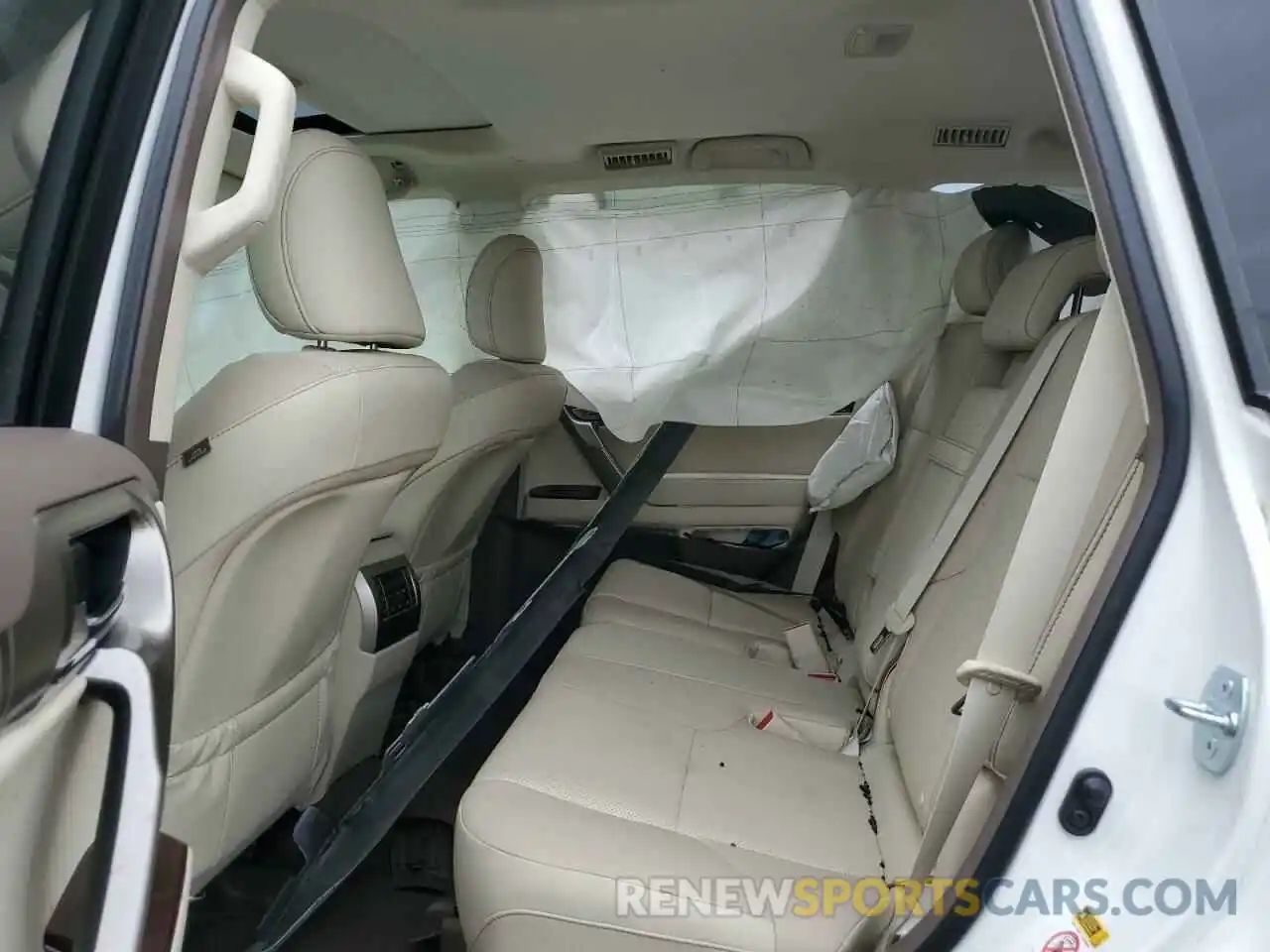 6 Photograph of a damaged car JTJBM7FX3K5232699 LEXUS GX 2019