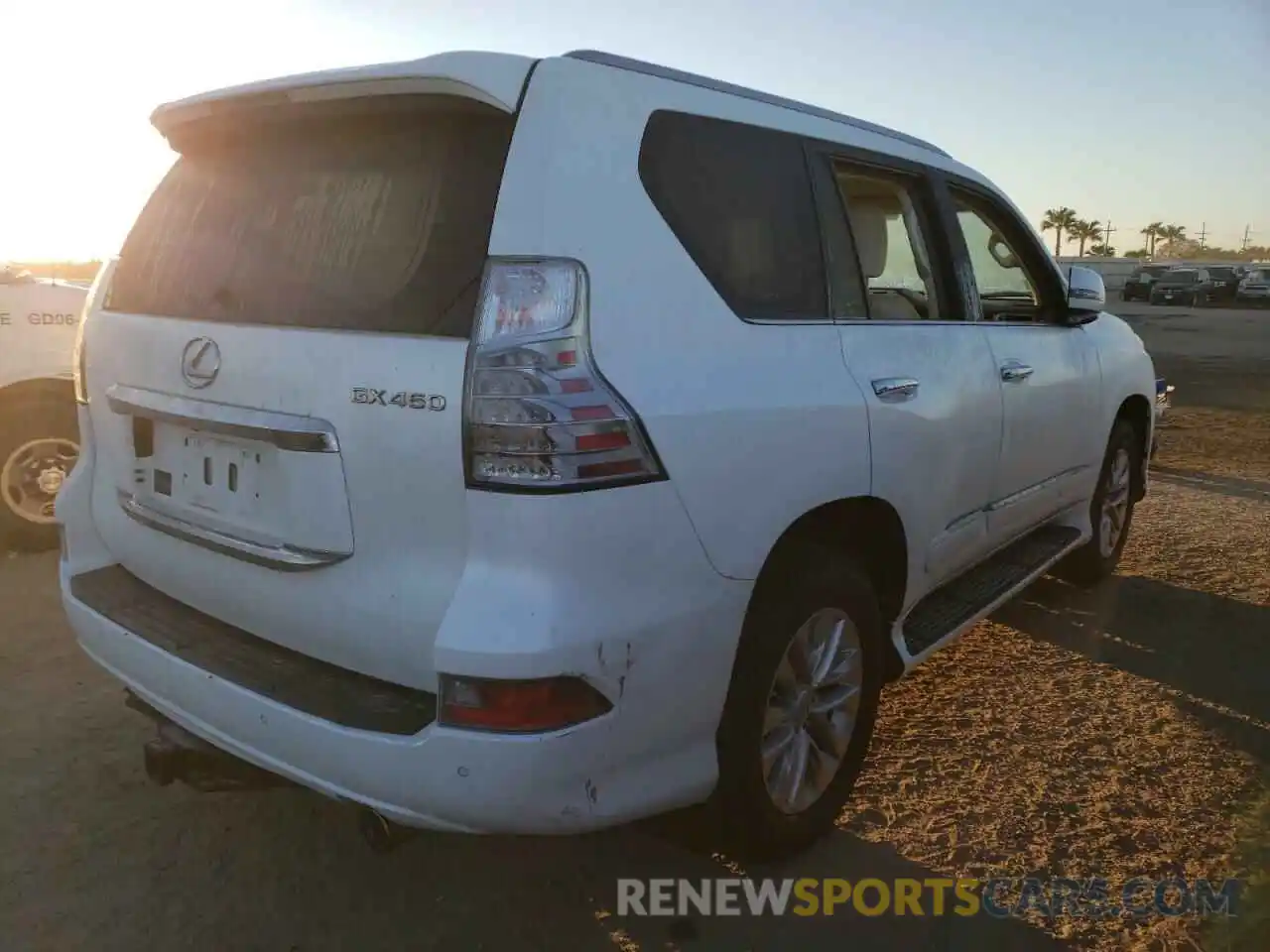 4 Photograph of a damaged car JTJBM7FX4K5215264 LEXUS GX 2019